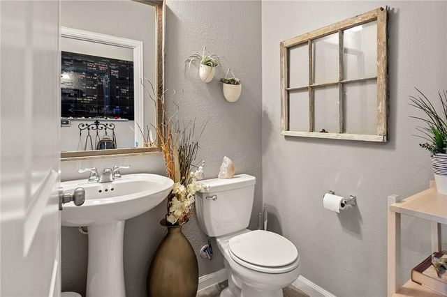 1009 Cadence DR, Pflugerville, TX 78660