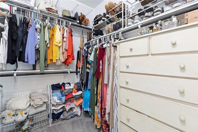 1009 Cadence DR, Pflugerville, TX 78660