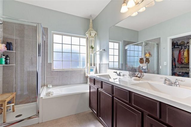 1009 Cadence DR, Pflugerville, TX 78660