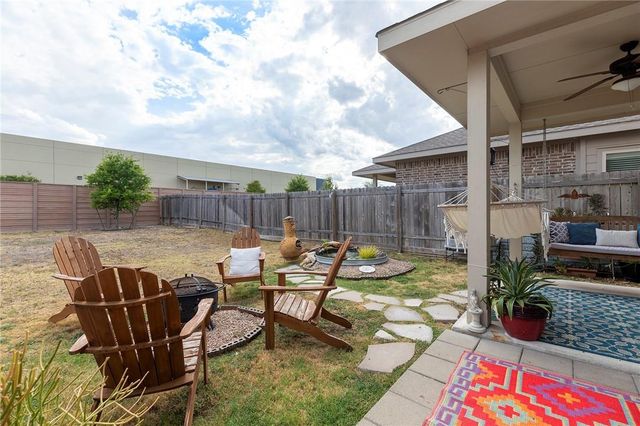 1009 Cadence DR, Pflugerville, TX 78660