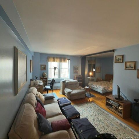 665 Thwaites Place 5X, Bronx, NY 10467