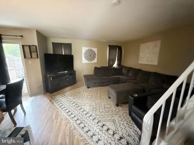 197 S HILL DR, Westampton, NJ 08060