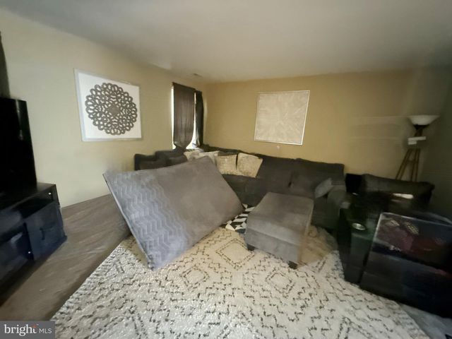 197 S HILL DR, Westampton, NJ 08060
