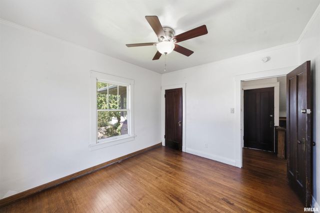 1811 W AYRES Avenue, Peoria, IL 61606