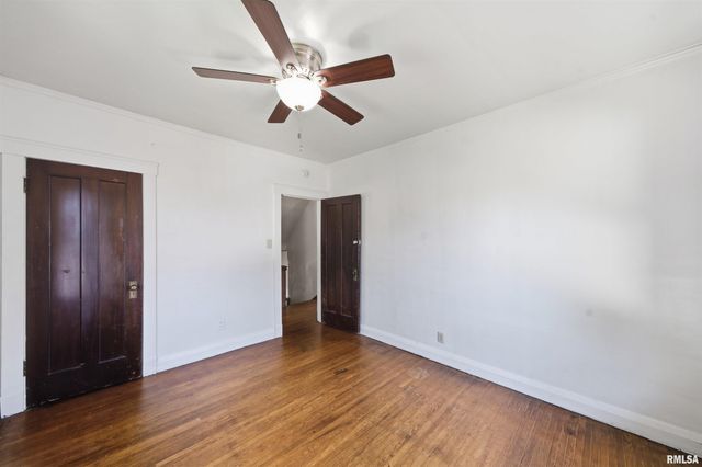 1811 W AYRES Avenue, Peoria, IL 61606
