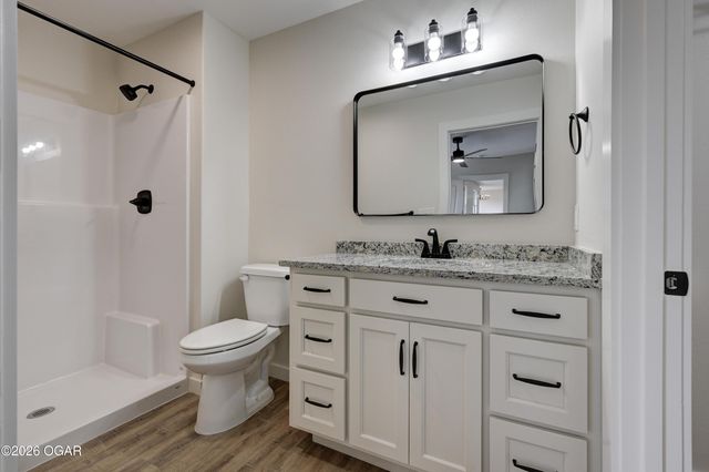 1732 Robertson Avenue, Carthage, MO 64836