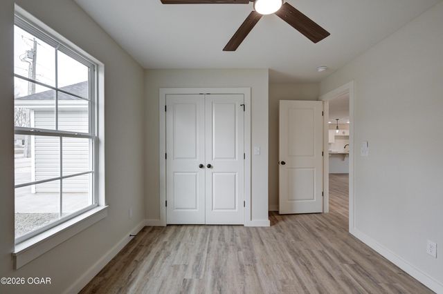 1732 Robertson Avenue, Carthage, MO 64836