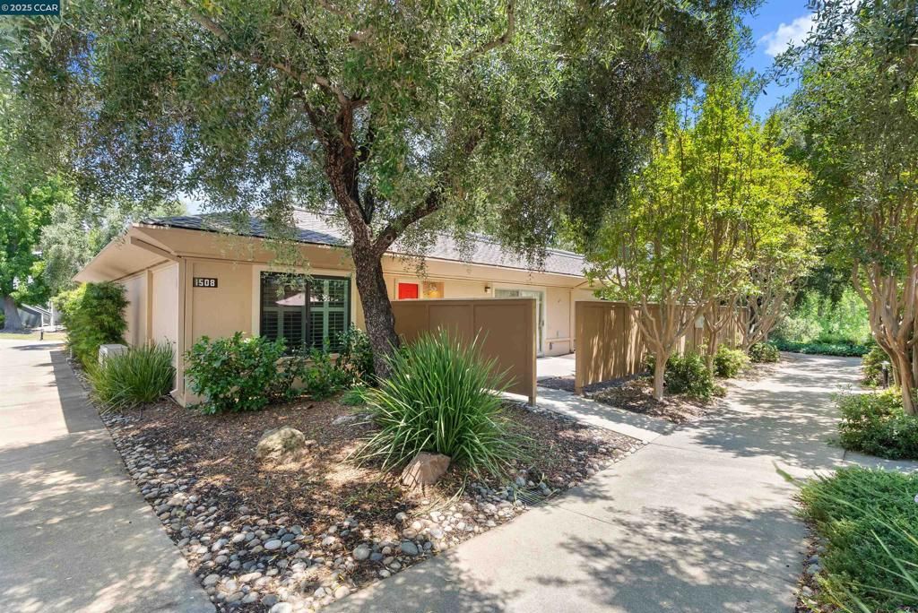 1508 Golden Rain Rd 1, Walnut Creek, CA 94595