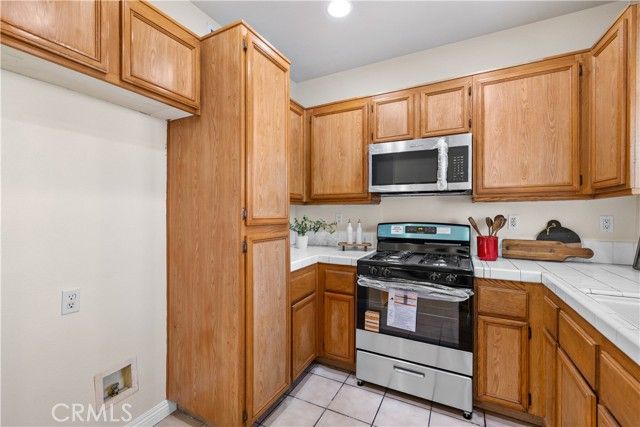 7050 Dinwiddie, Downey, CA 90241