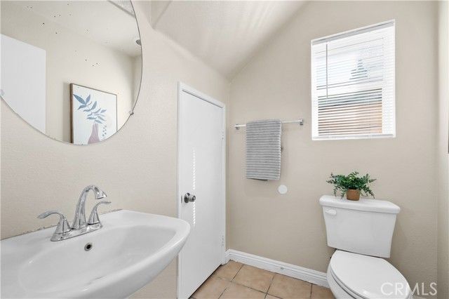 7050 Dinwiddie, Downey, CA 90241