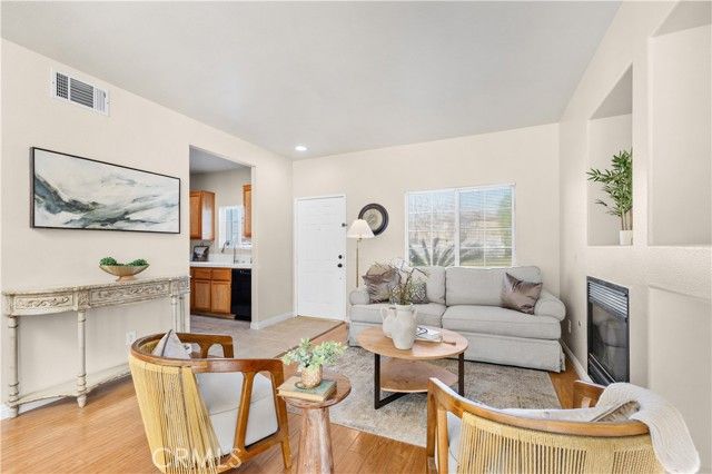 7050 Dinwiddie, Downey, CA 90241