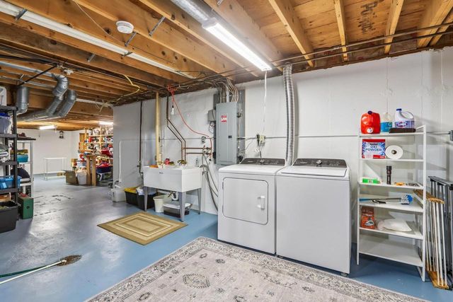 2507 Woodside Drive, Cross Plains, WI 53528