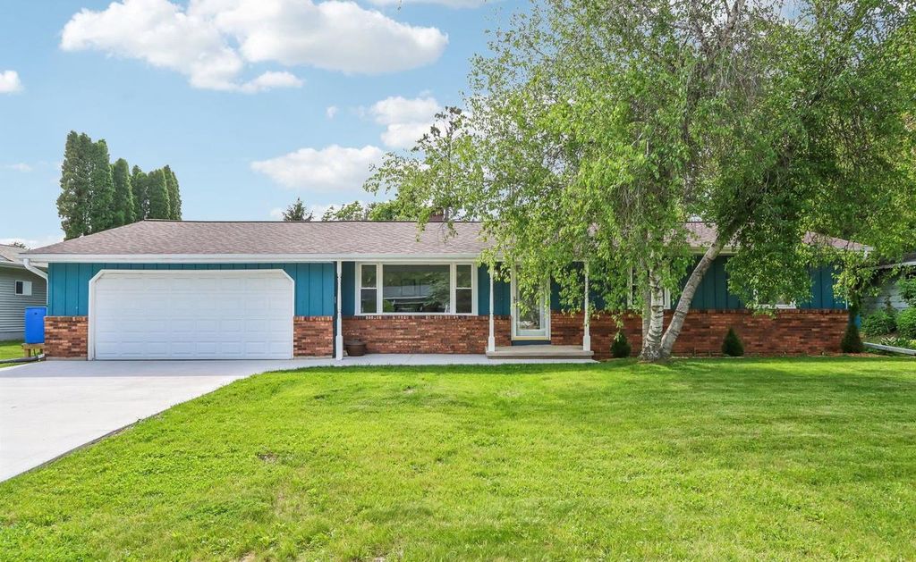 2507 Woodside Drive, Cross Plains, WI 53528