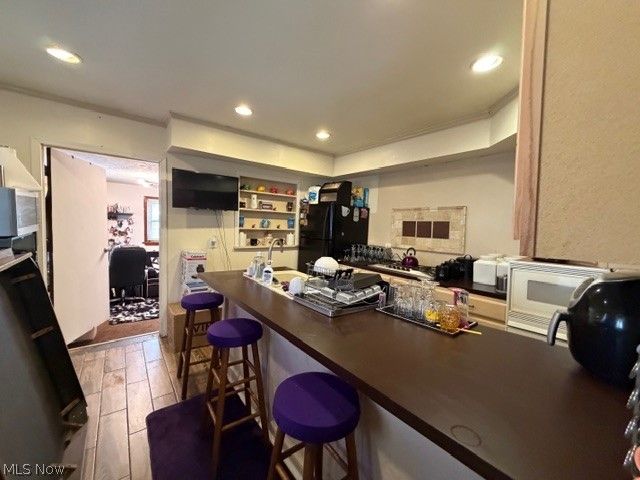 1464 E 250th Street E, Euclid, OH 44117