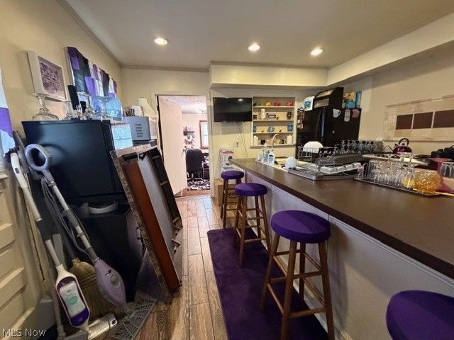 1464 E 250th Street E, Euclid, OH 44117