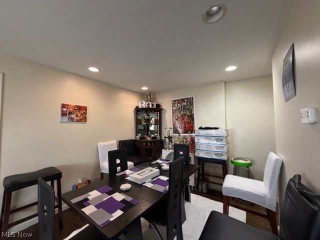 1464 E 250th Street E, Euclid, OH 44117