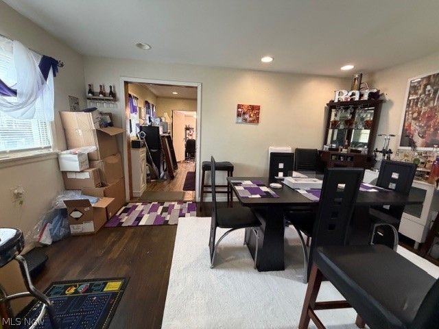 1464 E 250th Street E, Euclid, OH 44117