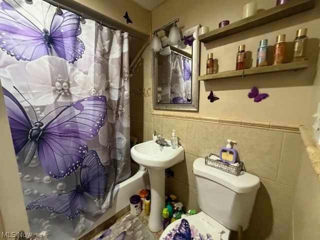 1464 E 250th Street E, Euclid, OH 44117