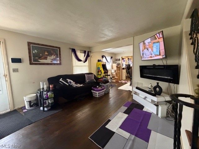 1464 E 250th Street E, Euclid, OH 44117