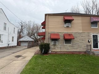 1464 E 250th Street E, Euclid, OH 44117