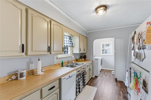 1477 S Central Drive, Beavercreek, OH 45432