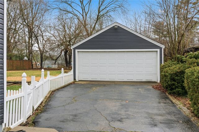 1477 S Central Drive, Beavercreek, OH 45432