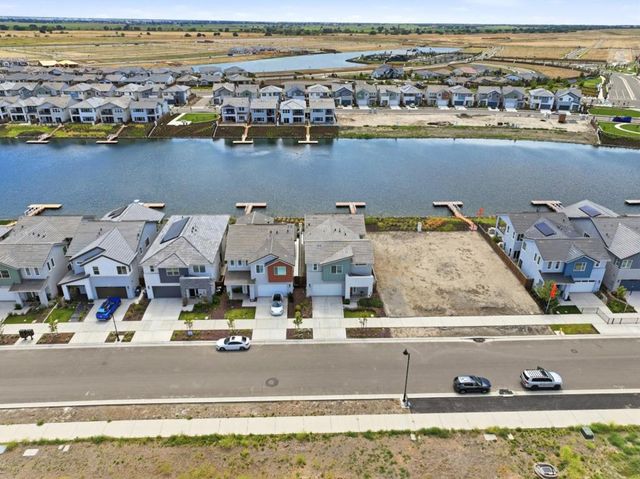 17439 Harbor View Avenue, Lathrop, CA 95330