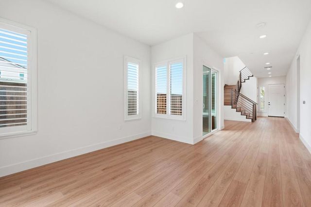 17439 Harbor View Avenue, Lathrop, CA 95330