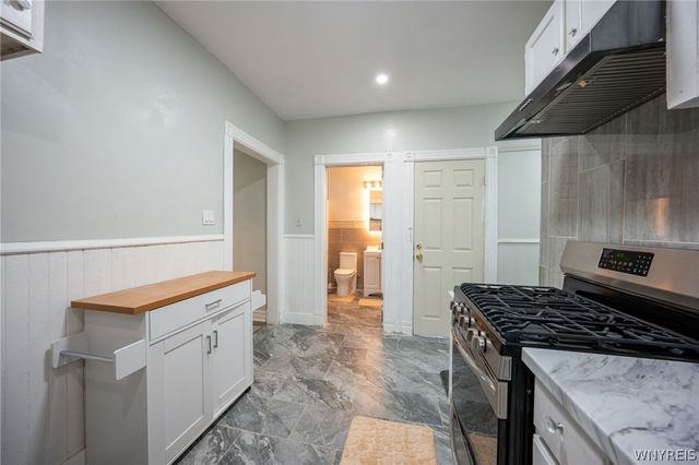 465 Woodlawn Avenue, Buffalo, NY 14208