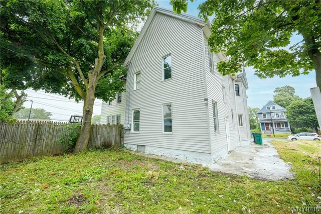 465 Woodlawn Avenue, Buffalo, NY 14208