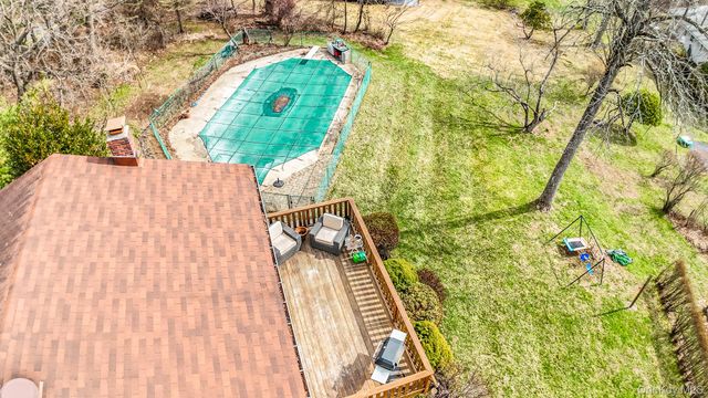 284 Ridge Road, New City, NY 10956