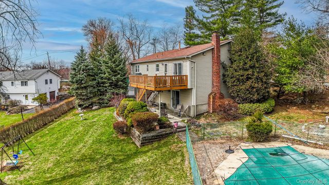 284 Ridge Road, New City, NY 10956