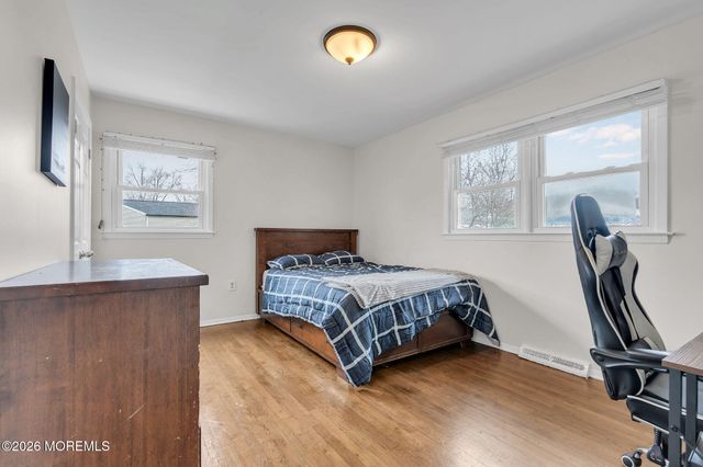 8 Kilmer Drive, Manalapan, NJ 07726