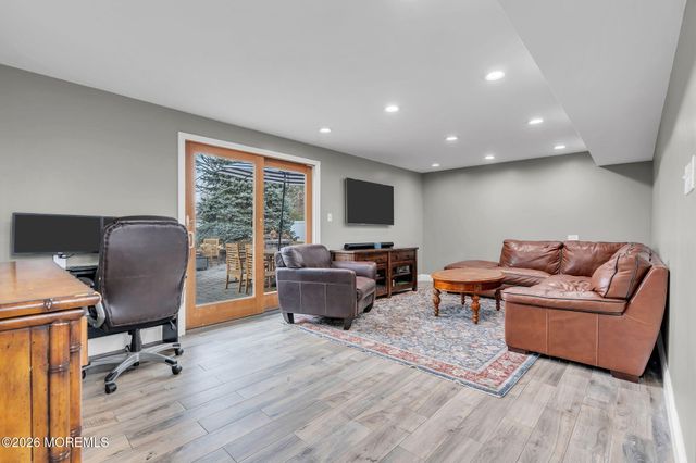 8 Kilmer Drive, Manalapan, NJ 07726