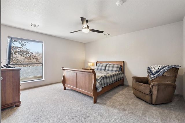 1011 Saint Andrews Drive, Edmond, OK 73025