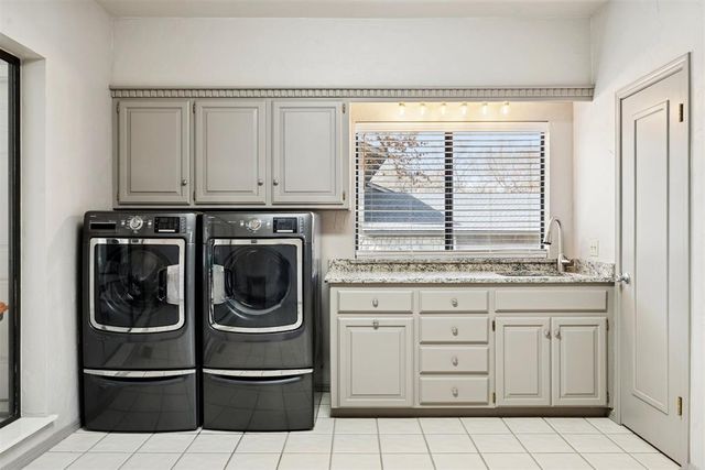 1011 Saint Andrews Drive, Edmond, OK 73025