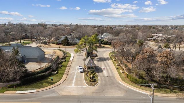 1011 Saint Andrews Drive, Edmond, OK 73025