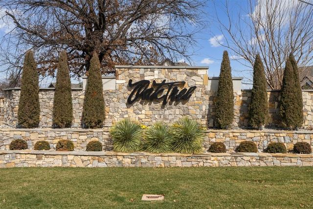 1011 Saint Andrews Drive, Edmond, OK 73025