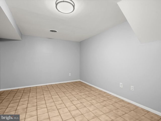 6303 JULIAN ST, Springfield, VA 22150