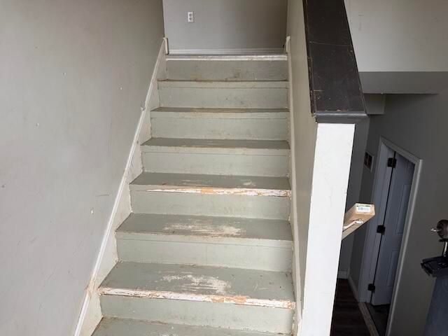 1438 N Old Stilesville Road, Eubank, KY 42567