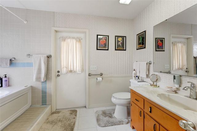 4612 CORAL LAKE DRIVE, Bradenton, FL 34210