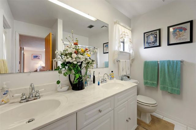 4612 CORAL LAKE DRIVE, Bradenton, FL 34210