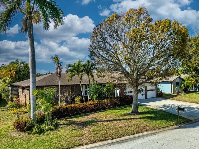 4612 CORAL LAKE DRIVE, Bradenton, FL 34210