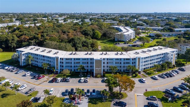 3028 Newport H ., Deerfield Beach, FL 33442