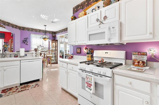 818 FOREST BREEZE PATH, Leesburg, FL 34748