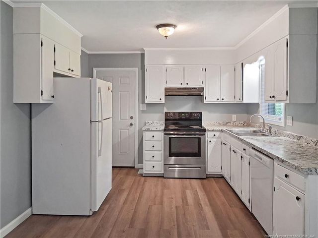 1086 Essex Place, Fayetteville, NC 28301