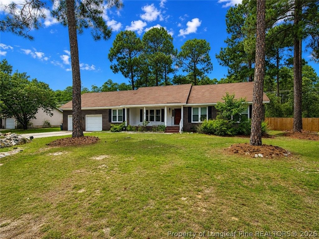 1530 Redbud Drive, Fayetteville, NC 28311 — exterior