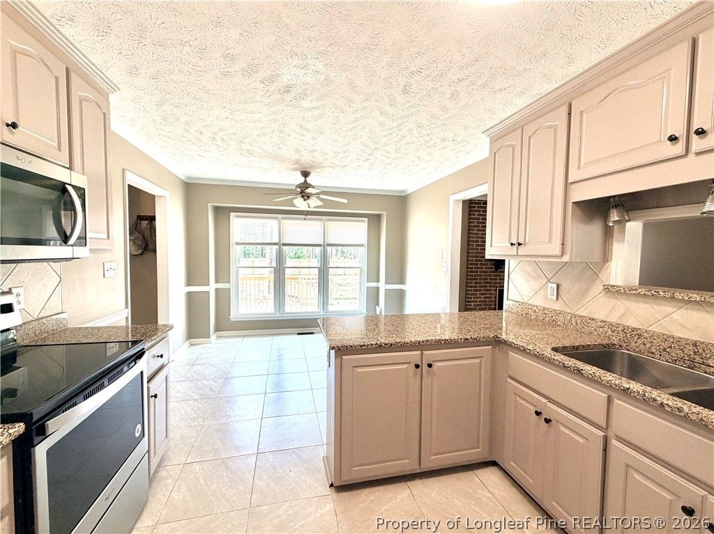 1530 Redbud Drive, Fayetteville, NC 28311 — photo 12