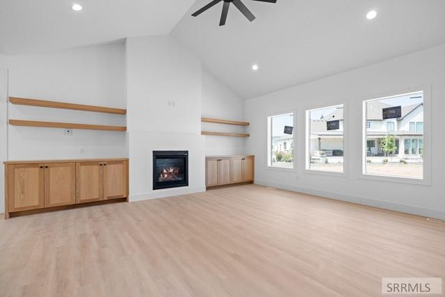 5804 Dune Village Way, Idaho Falls, ID 83404