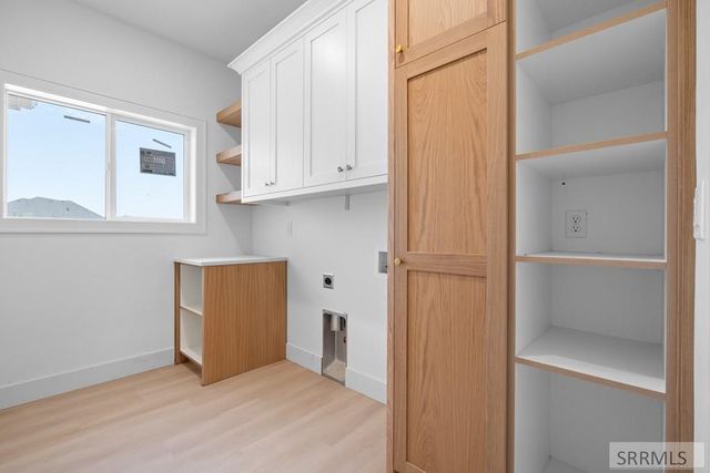 5804 Dune Village Way, Idaho Falls, ID 83404